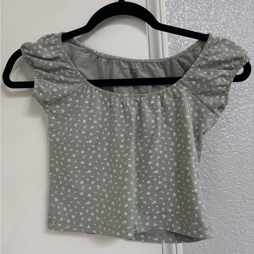 Brandy Melville Gray Floral Crop Top